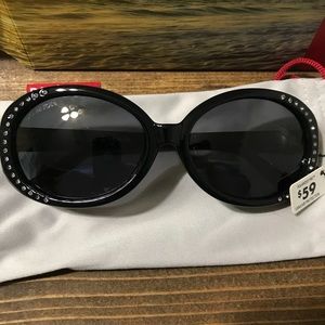 Color changing sunglasses by Del Sol-